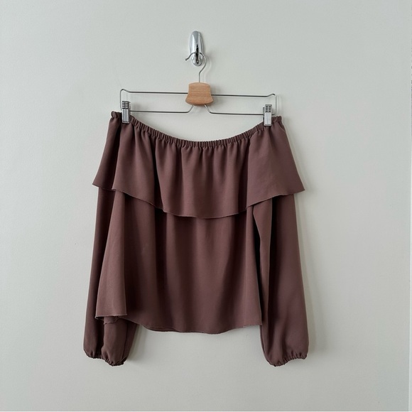 Aritzia-wilfred morel off shoulder blouse (Size: medium) - Picture 2 of 7